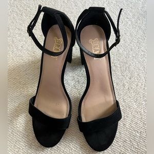 Brash Women’s Black Open Toe Chunky Heel Ankle Strap Sz 10 wide